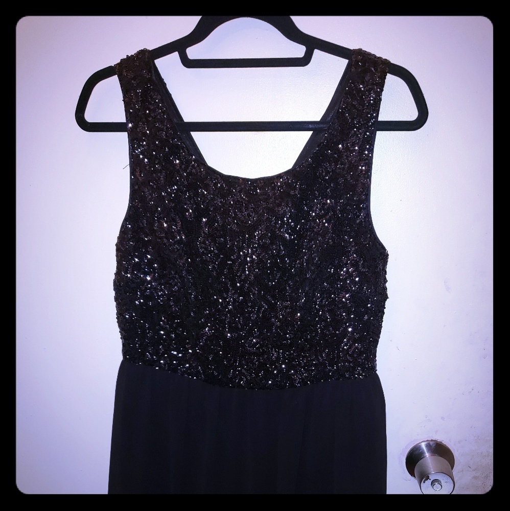 Forever 21 black dress